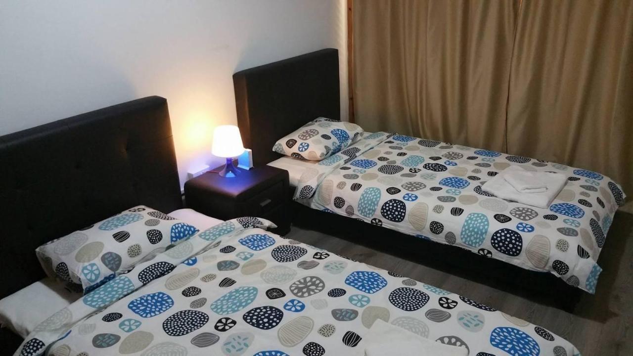 Villaer Nissi Beach Luxury